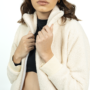 Chaqueta corta beige mujer