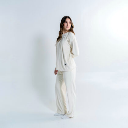 Conjunto pijama yeti calentadora Crema