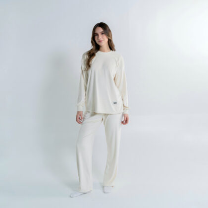 Conjunto pijama yeti calentadora Crema