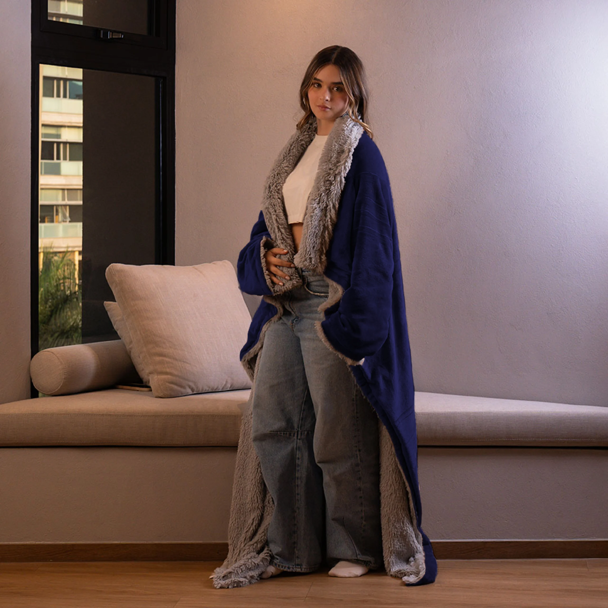 Cobija Yeti Arms Azul Oscuro Con Gris