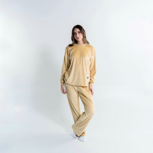 Conjunto pijama yeti calentadora Mostaza